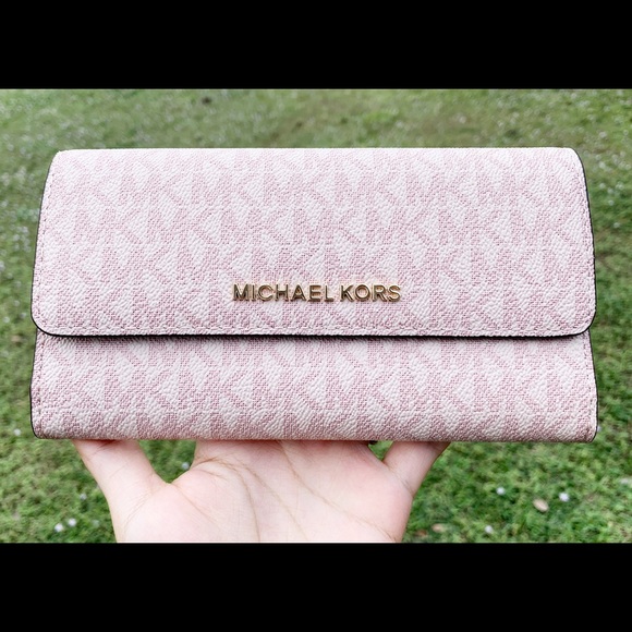 👜💕-Michael Kors Large Trifold Wallet - Picture 8 of 8